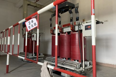 廣州白云機場干式變壓器溫控器